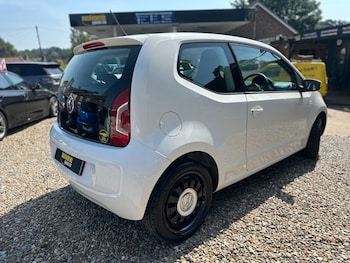 Used Volkswagen up! 2014 for sale - 79022590: Photo