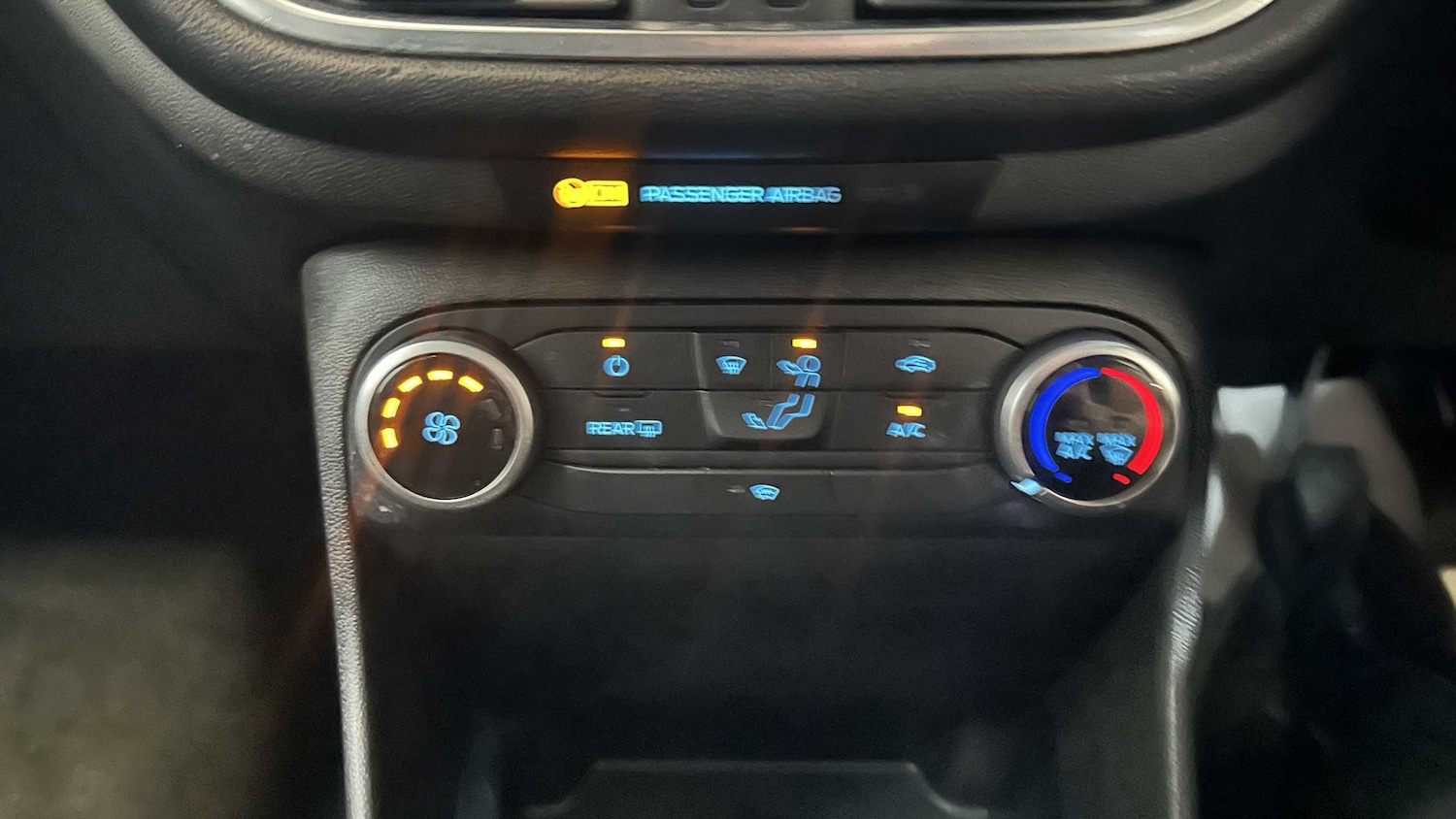 Used Ford Fiesta 2018 for sale - 76016076: Photo 24