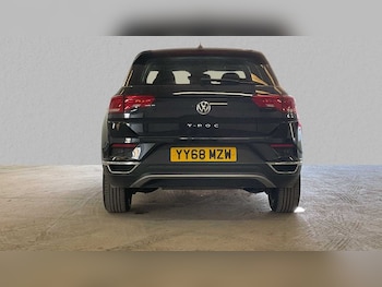 Used Volkswagen T-Roc 2018 for sale - 75813394: Photo