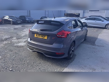 Used Ford Focus 2015 for sale - 76016221: Photo 4