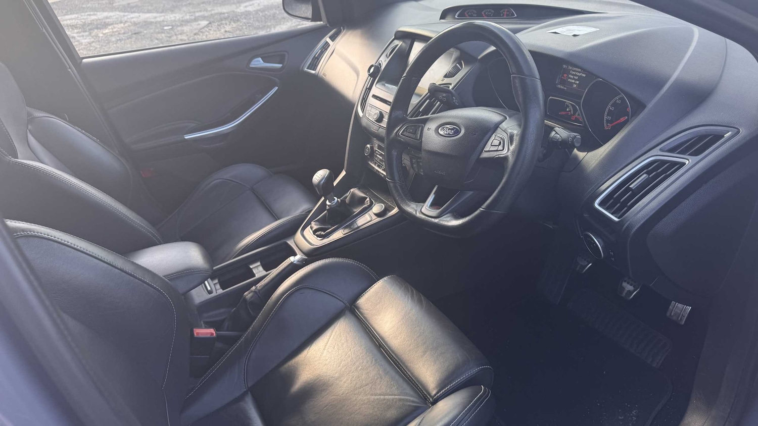 Used Ford Focus 2015 for sale - 76016221: Photo 9