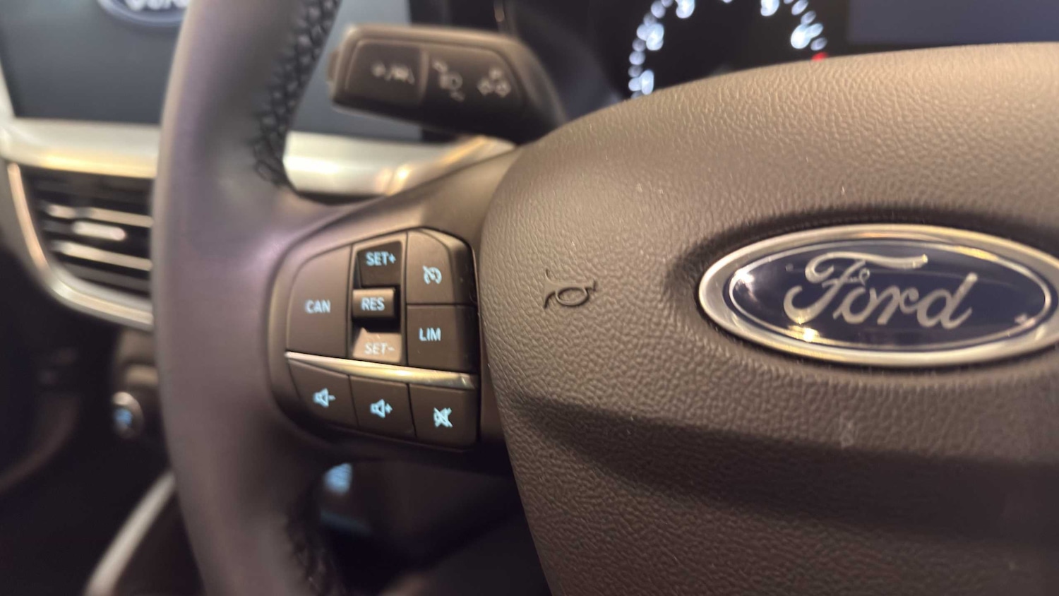 Used Ford Focus 2022 for sale - 76075329: Photo 18