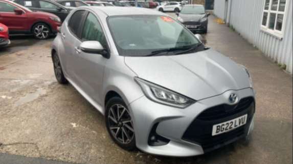 Used Toyota Yaris 2022 for sale - 76016141: Photo 1