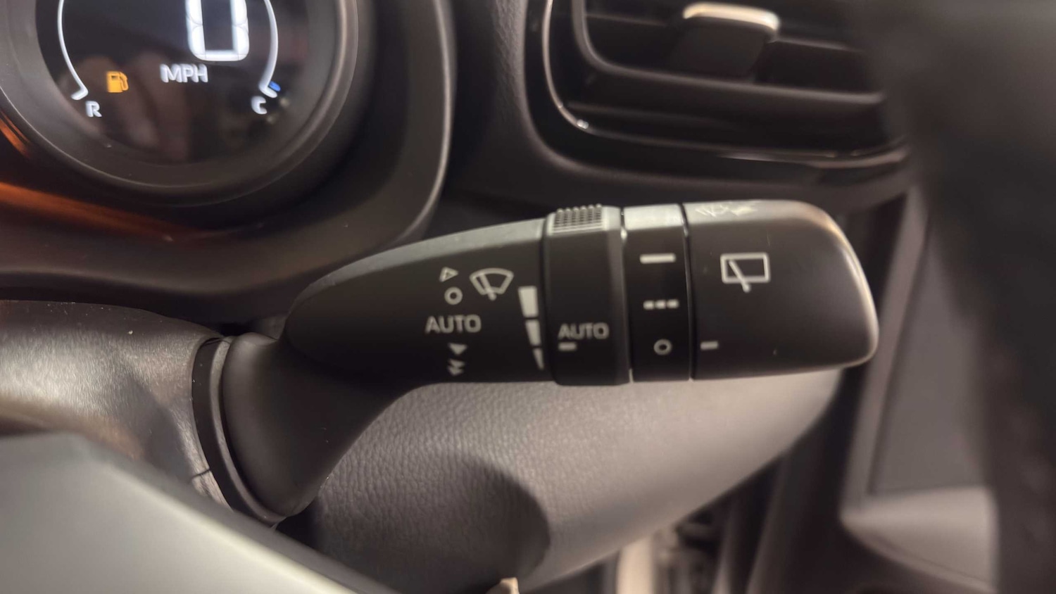 Used Toyota Yaris 2022 for sale - 76016141: Photo 20