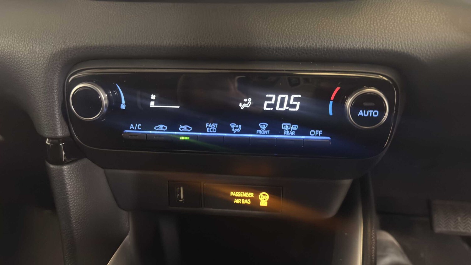 Used Toyota Yaris 2022 for sale - 76016141: Photo 23