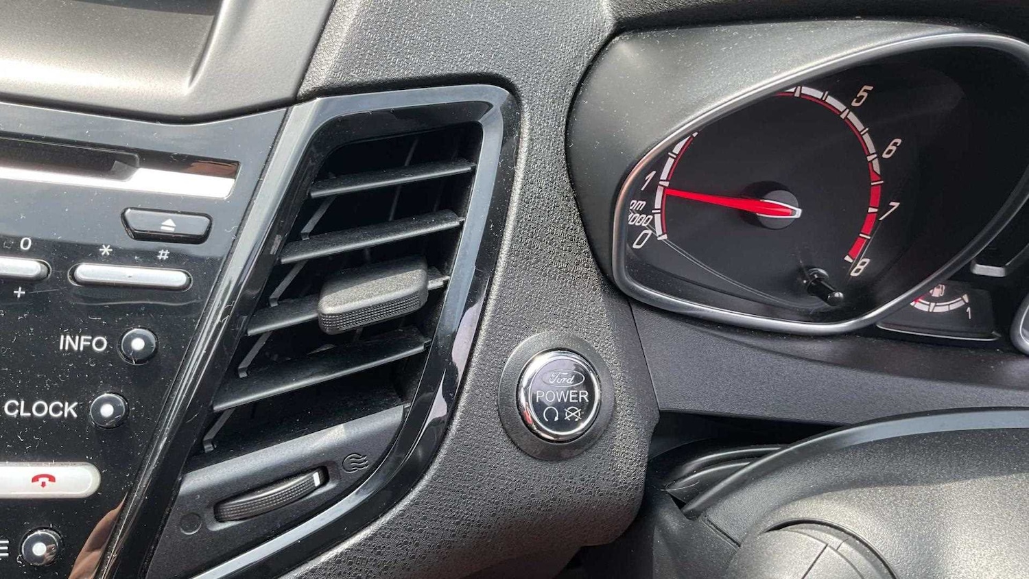 Used Ford Fiesta 2015 for sale - 76125970: Photo 22