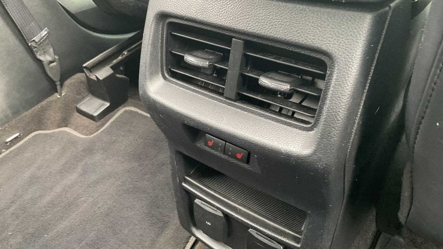 Used Ford Edge 2019 for sale - 76125942: Photo 21