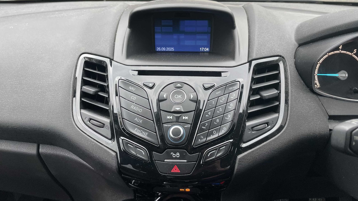 Used Ford Fiesta 2016 for sale - 76088134: Photo 31