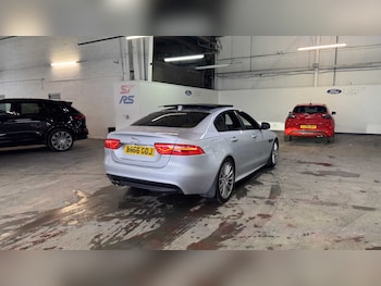 Used Jaguar XE 2016 for sale - 75968097: Photo