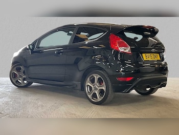 Used Ford Fiesta 2015 for sale - 75903285: Photo