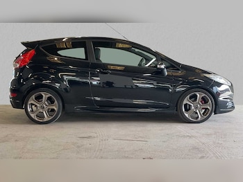 Used Ford Fiesta 2015 for sale - 75903285: Photo