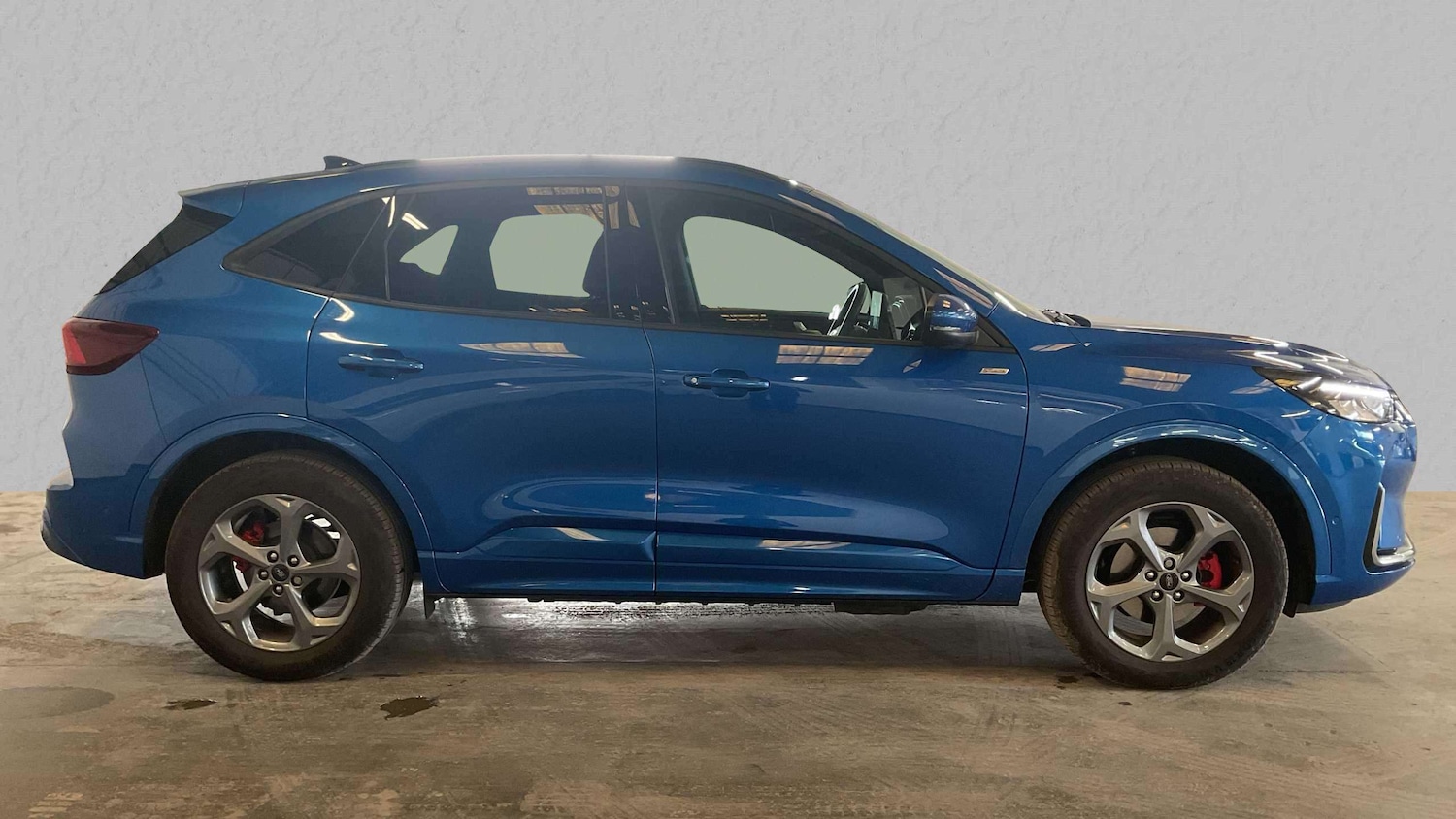 Used Ford Kuga 2025 for sale - 76100626: Photo 2