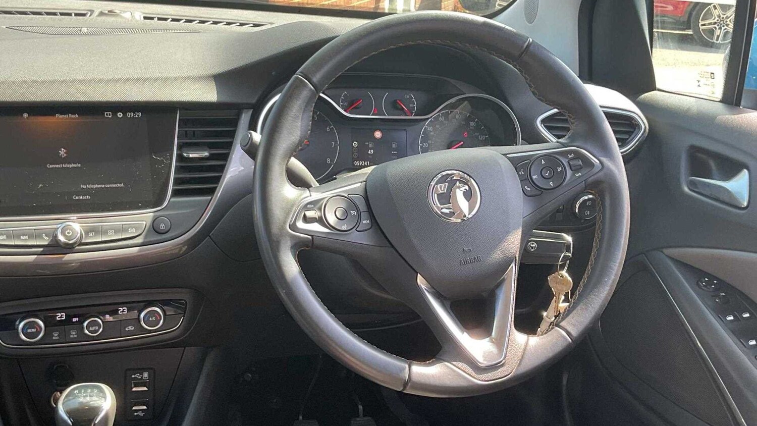 Vehicle 33