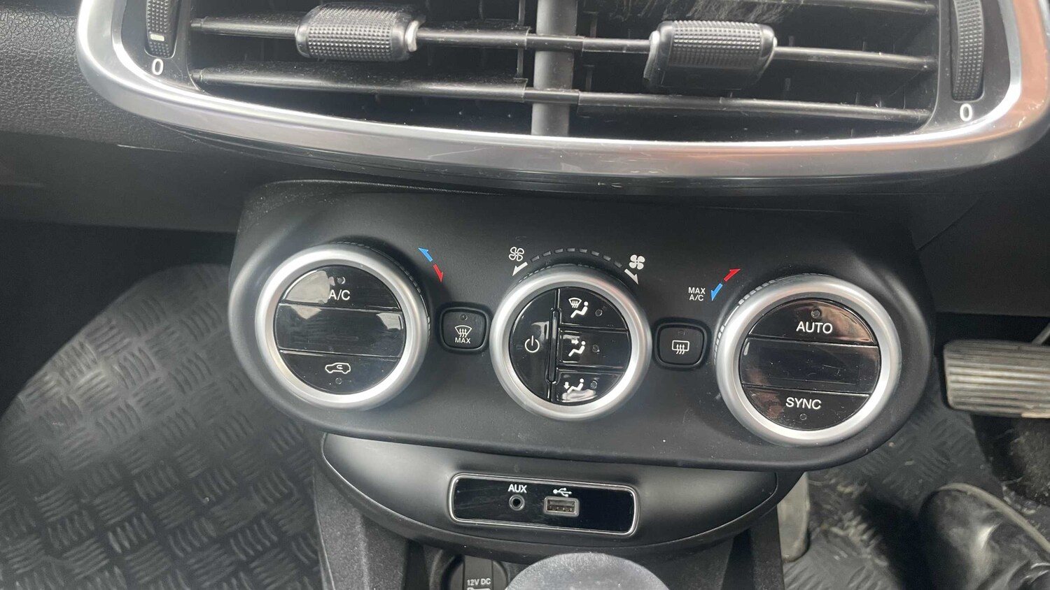 Used Fiat 500X 2016 for sale - 76170057: Photo 32