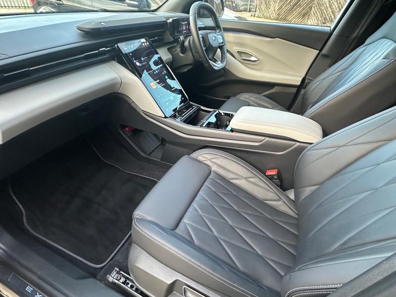 Used Ford Explorer 2025 for sale - 77152063: Photo 14