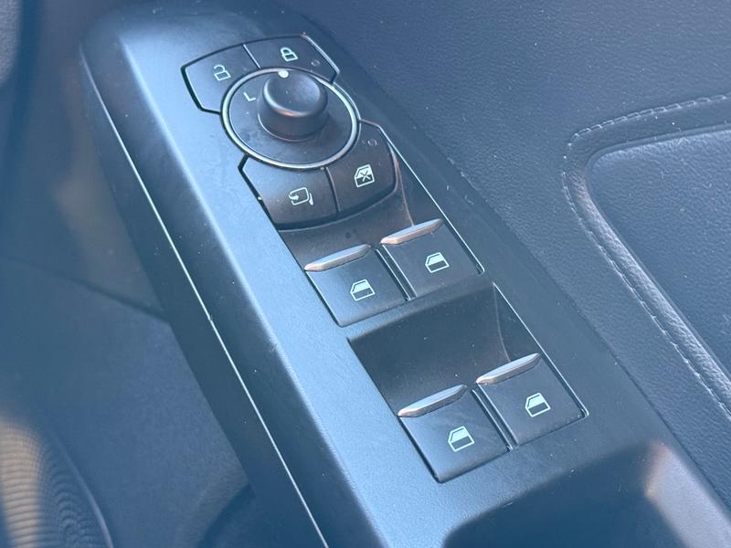 Used Ford Focus 2023 for sale - 76895329: Photo 16