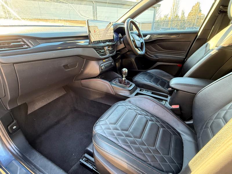 Used Ford Focus 2023 for sale - 76895329: Photo 17