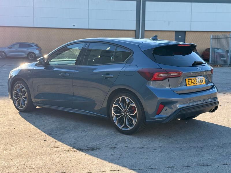 Used Ford Focus 2023 for sale - 76895329: Photo 6