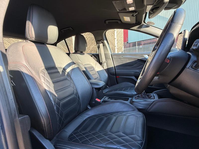 Used Ford Focus 2023 for sale - 76895329: Photo 9