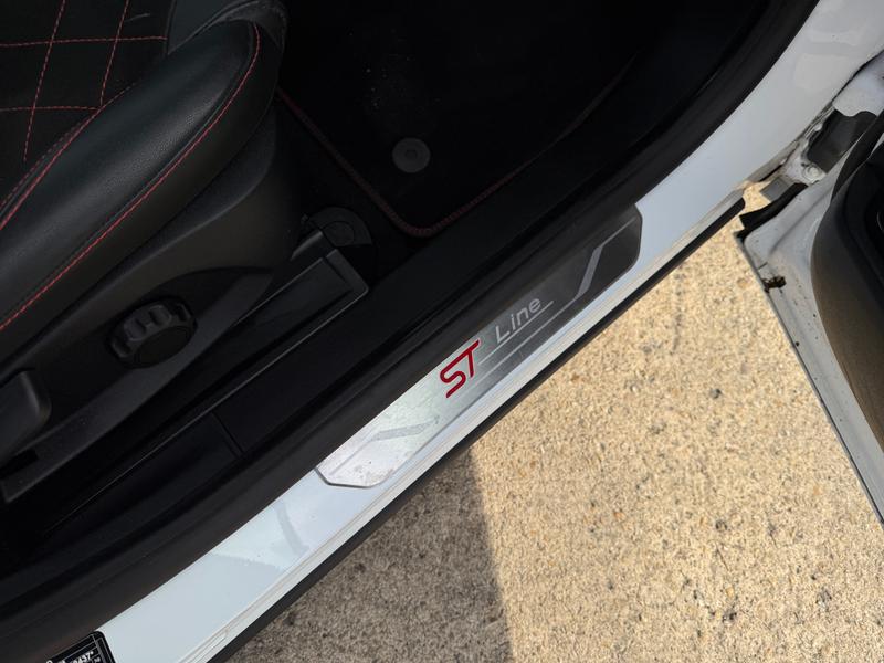 Used Ford Puma 2024 for sale - 76796988: Photo 30