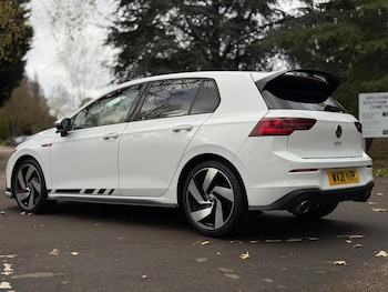 Used Volkswagen Golf 2021 for sale - 76796990: Photo