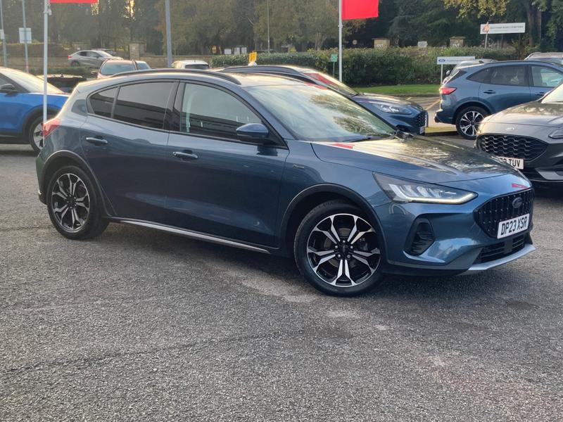 Used Ford Focus 2023 for sale - 76796998: Photo 1