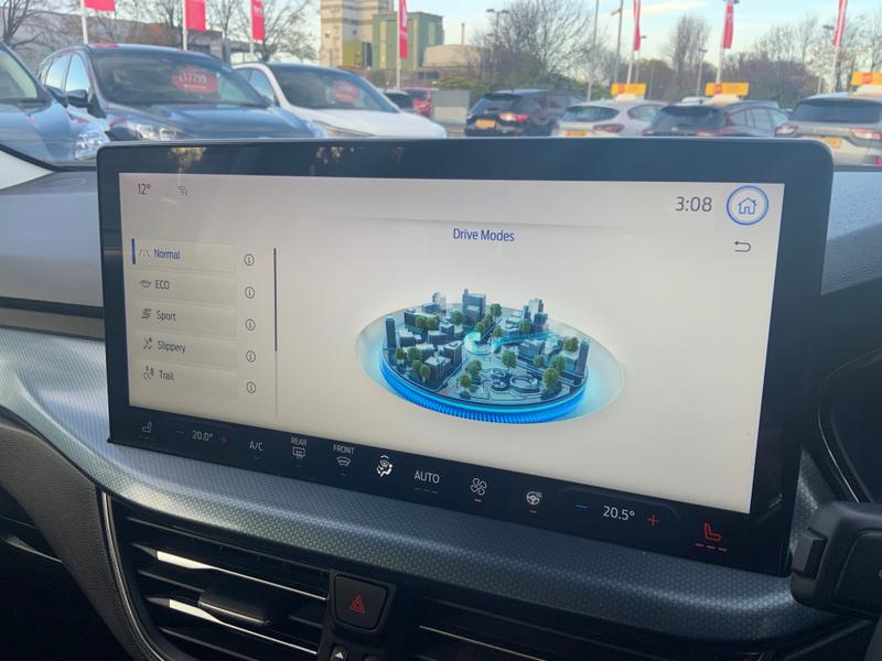 Used Ford Focus 2023 for sale - 76796998: Photo 17