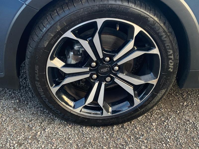 Used Ford Focus 2023 for sale - 76796998: Photo 8