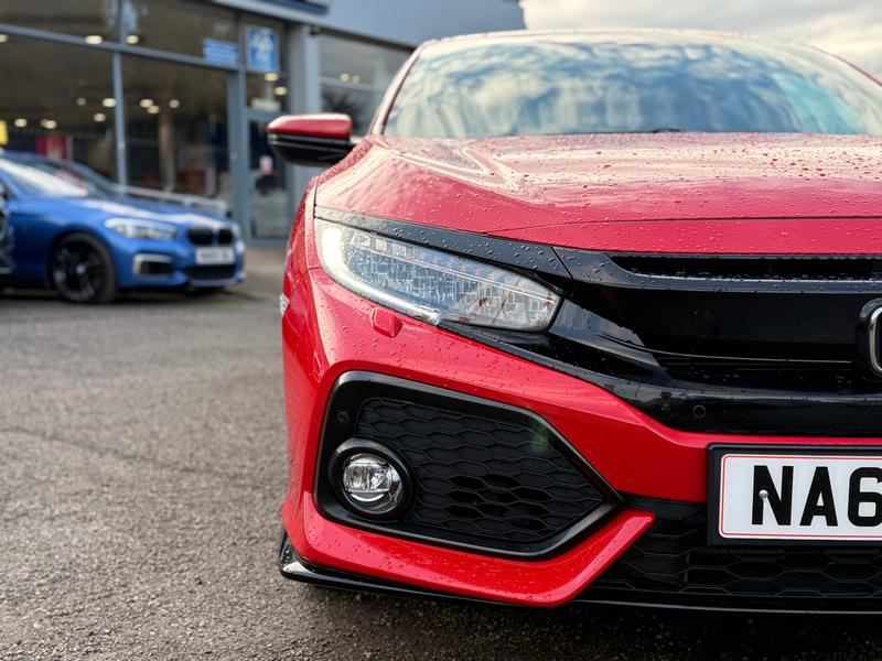 Used Honda Civic 2017 for sale - 76796985: Photo 11