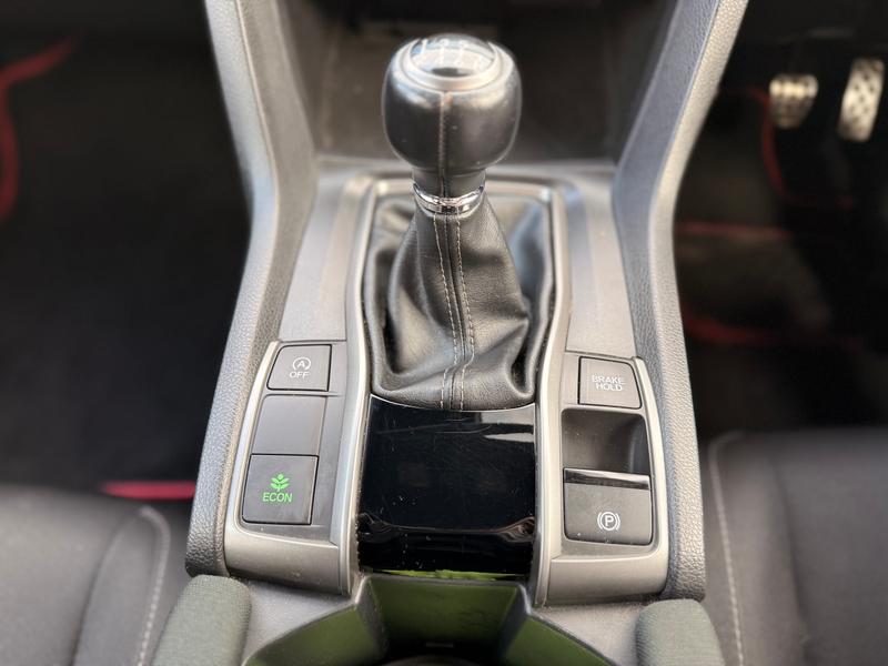 Used Honda Civic 2017 for sale - 76796985: Photo 22