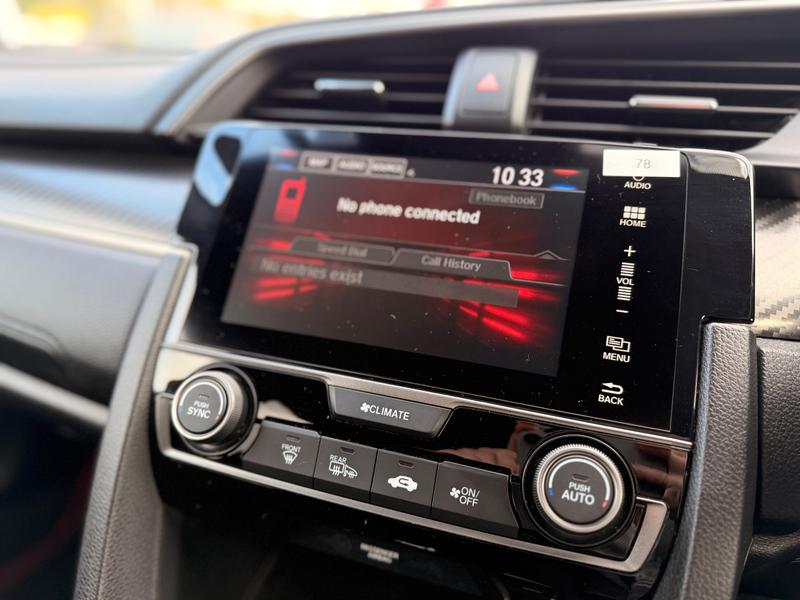 Used Honda Civic 2017 for sale - 76796985: Photo 23