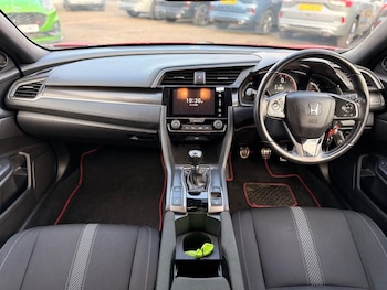 Used Honda Civic 2017 for sale - 76796985: Photo