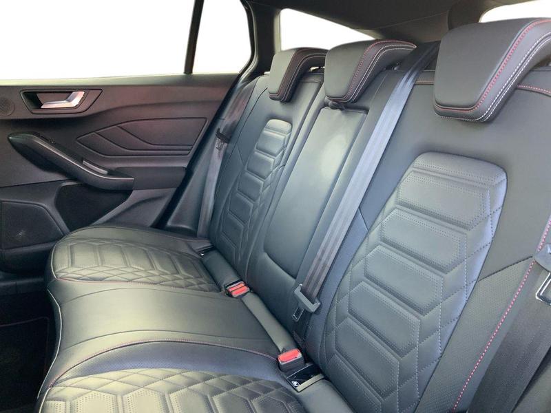 Used Ford Focus 2023 for sale - 76797009: Photo 18