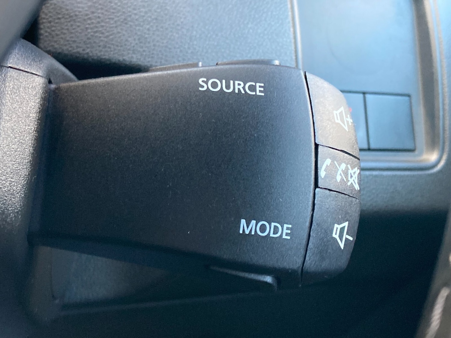 Used Dacia Duster 2023 for sale - 76635564: Photo 23