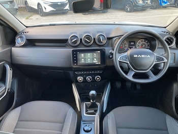 Used Dacia Duster 2023 for sale - 76635564: Photo