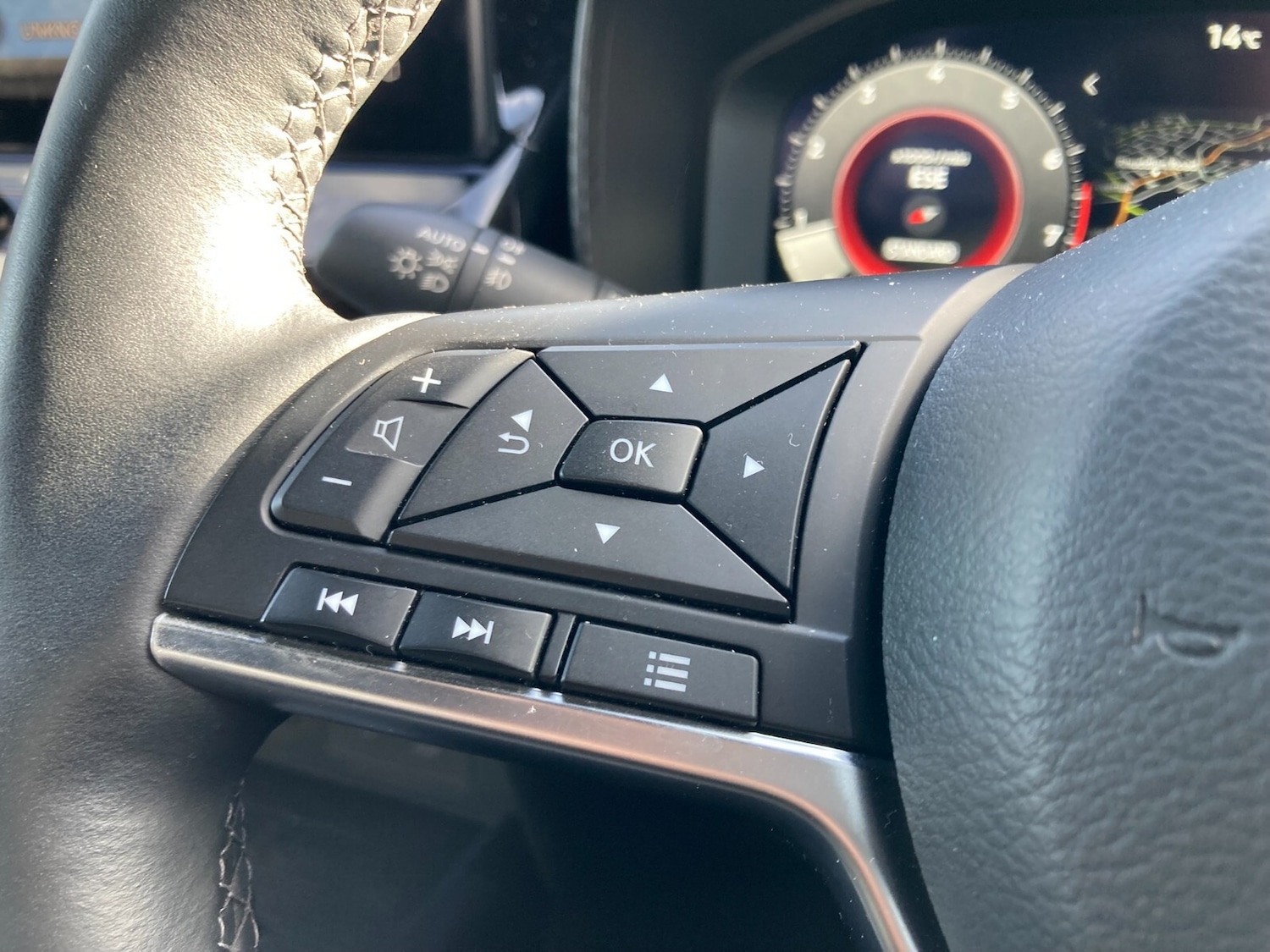 Used Nissan Juke 2024 for sale - 76410684: Photo 19