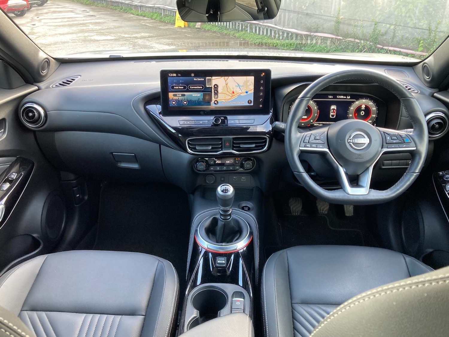 Used Nissan Juke 2024 for sale - 76410684: Photo 2