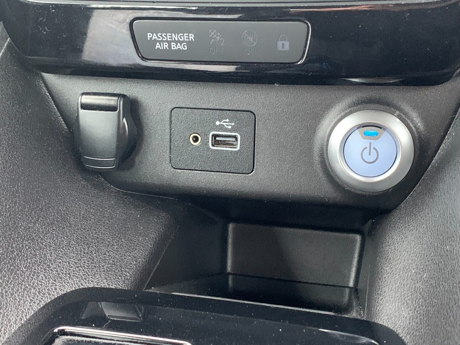 Used Nissan Leaf 2020 for sale - 77274135: Photo 30