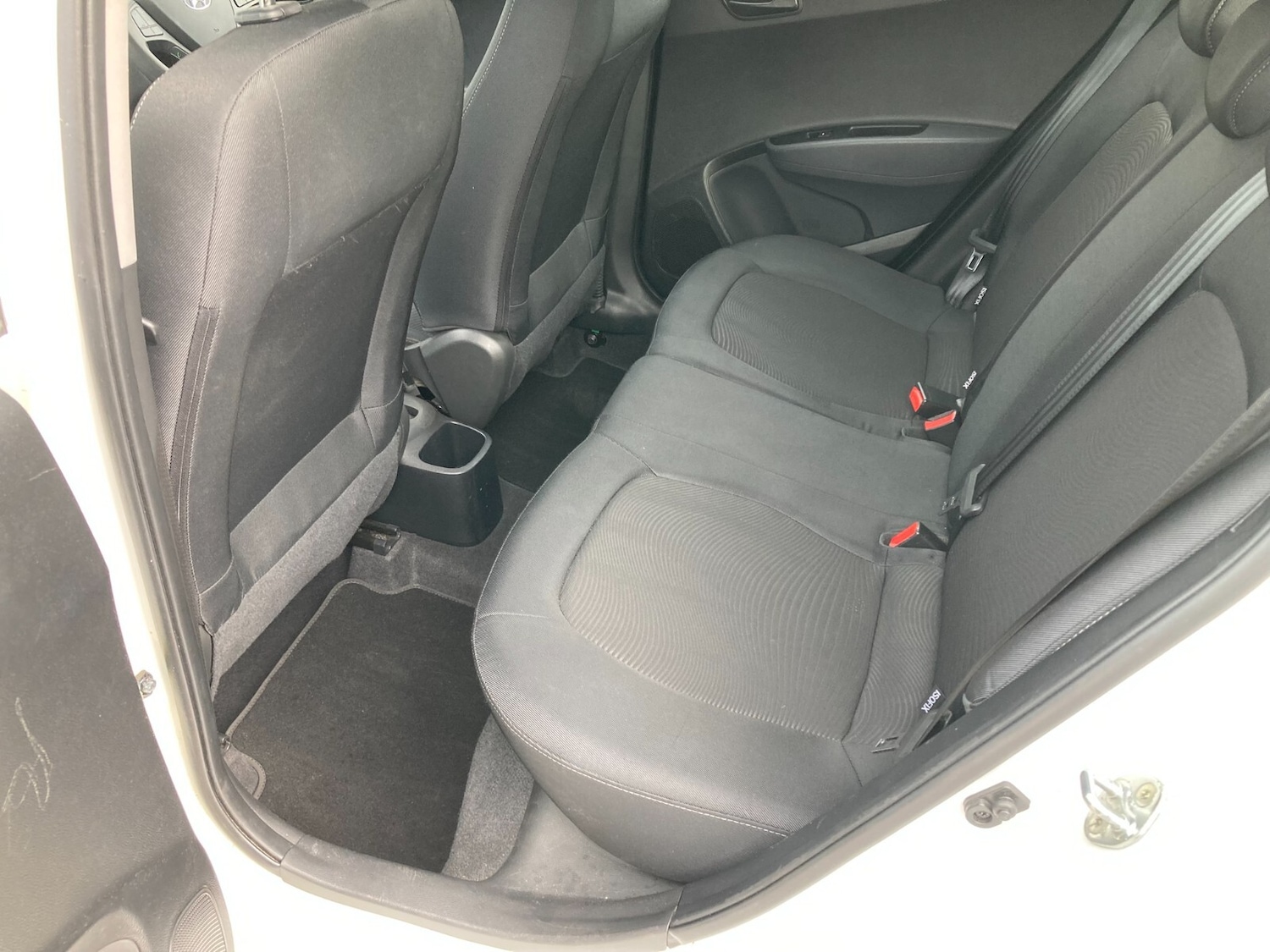 Used Hyundai i10 2017 for sale - 76375472: Photo 14