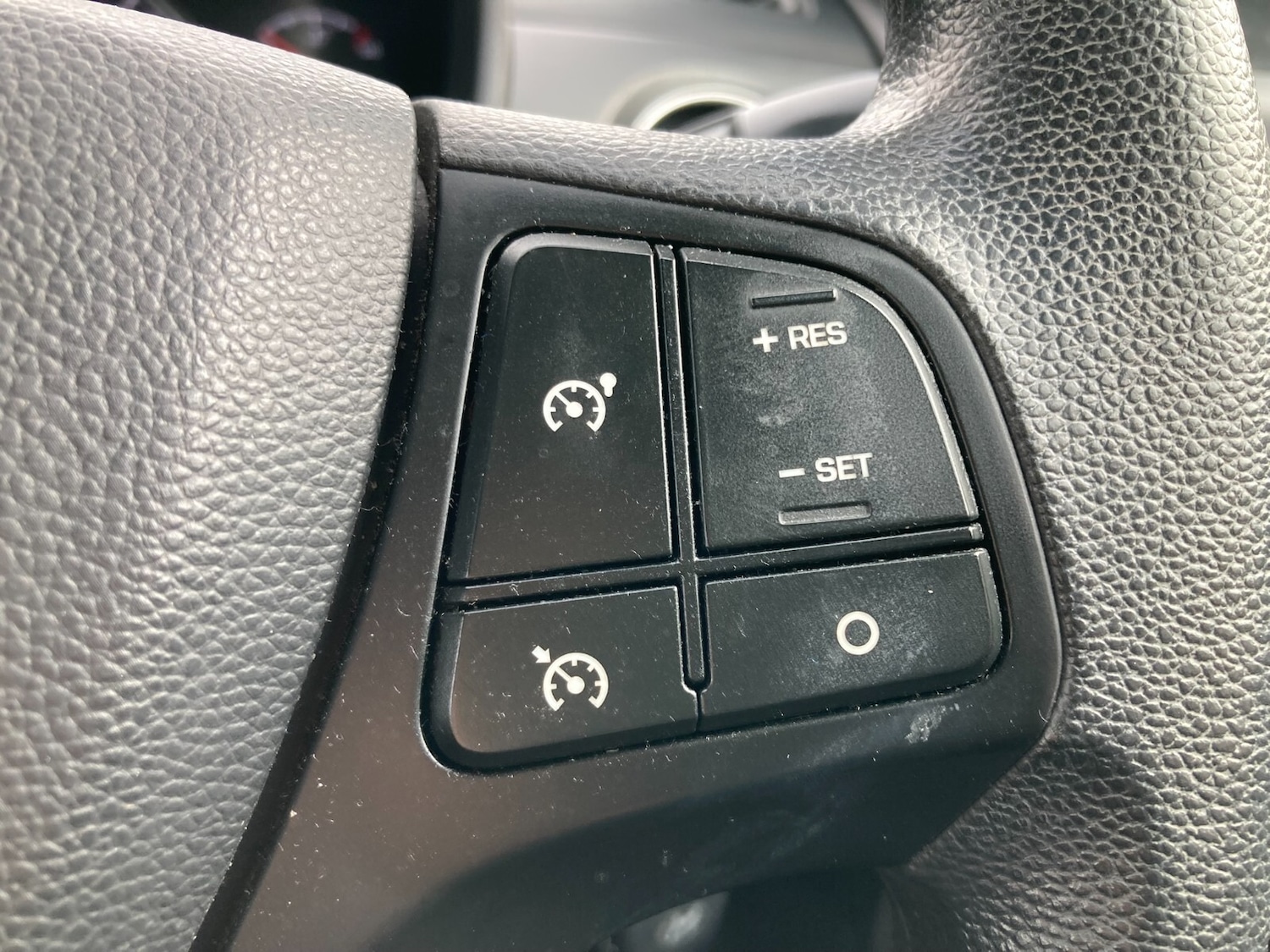 Used Hyundai i10 2017 for sale - 76375472: Photo 20