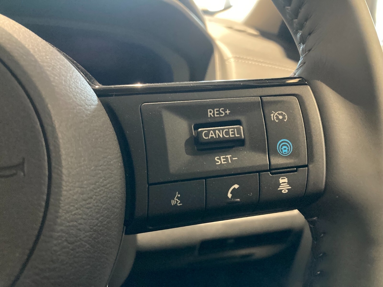 Used Nissan X-Trail for sale - 76622214: Photo 21