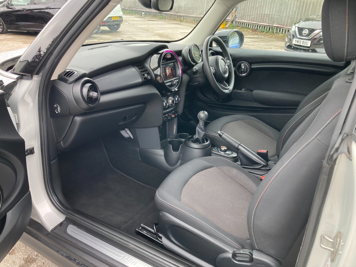 Used MINI Hatch 2019 for sale - 76276631: Photo 12