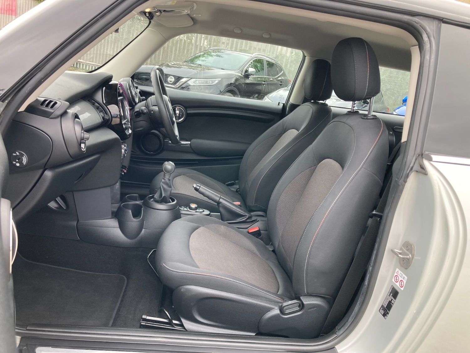 Used MINI Hatch 2019 for sale - 76276631: Photo 13