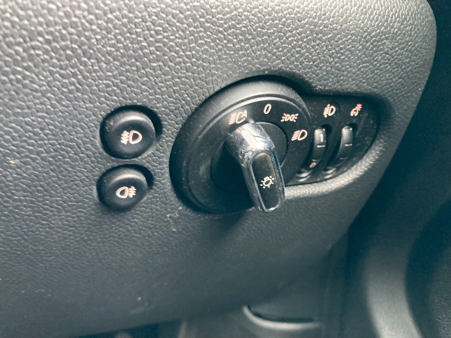 Used MINI Hatch 2019 for sale - 76276631: Photo 32