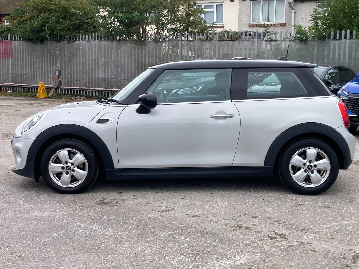 Used MINI Hatch 2019 for sale - 76276631: Photo 8