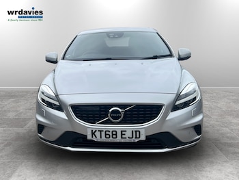 Used Volvo V40 2018 for sale - 79514537: Photo