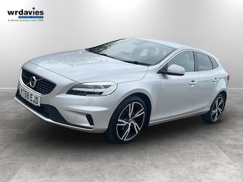 Used Volvo V40 2018 for sale - 79514537: Photo