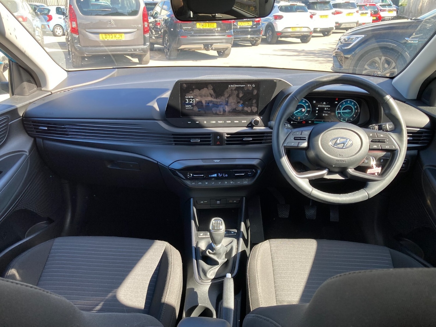 Used Hyundai i20 2022 for sale - 76276479: Photo 2