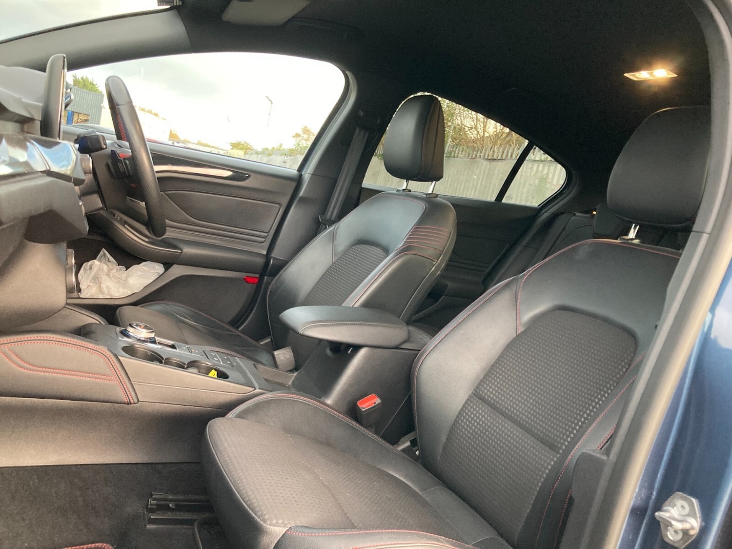 Used Ford Focus 2020 for sale - 76556929: Photo 11