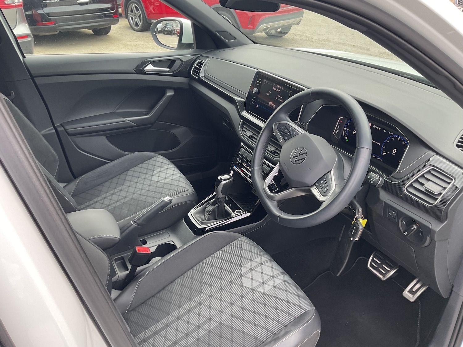 Used Volkswagen T-Cross 2024 for sale - 77581369: Photo 10